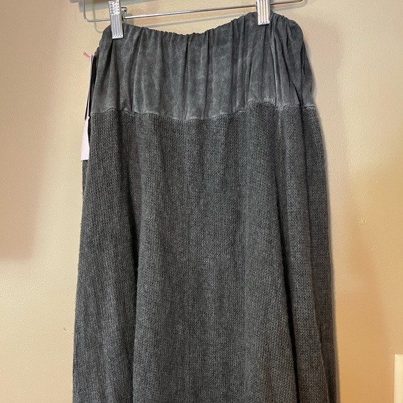 SCANDAL Italy Mohair Maxi Skirt NWT - Picture 4 of 8